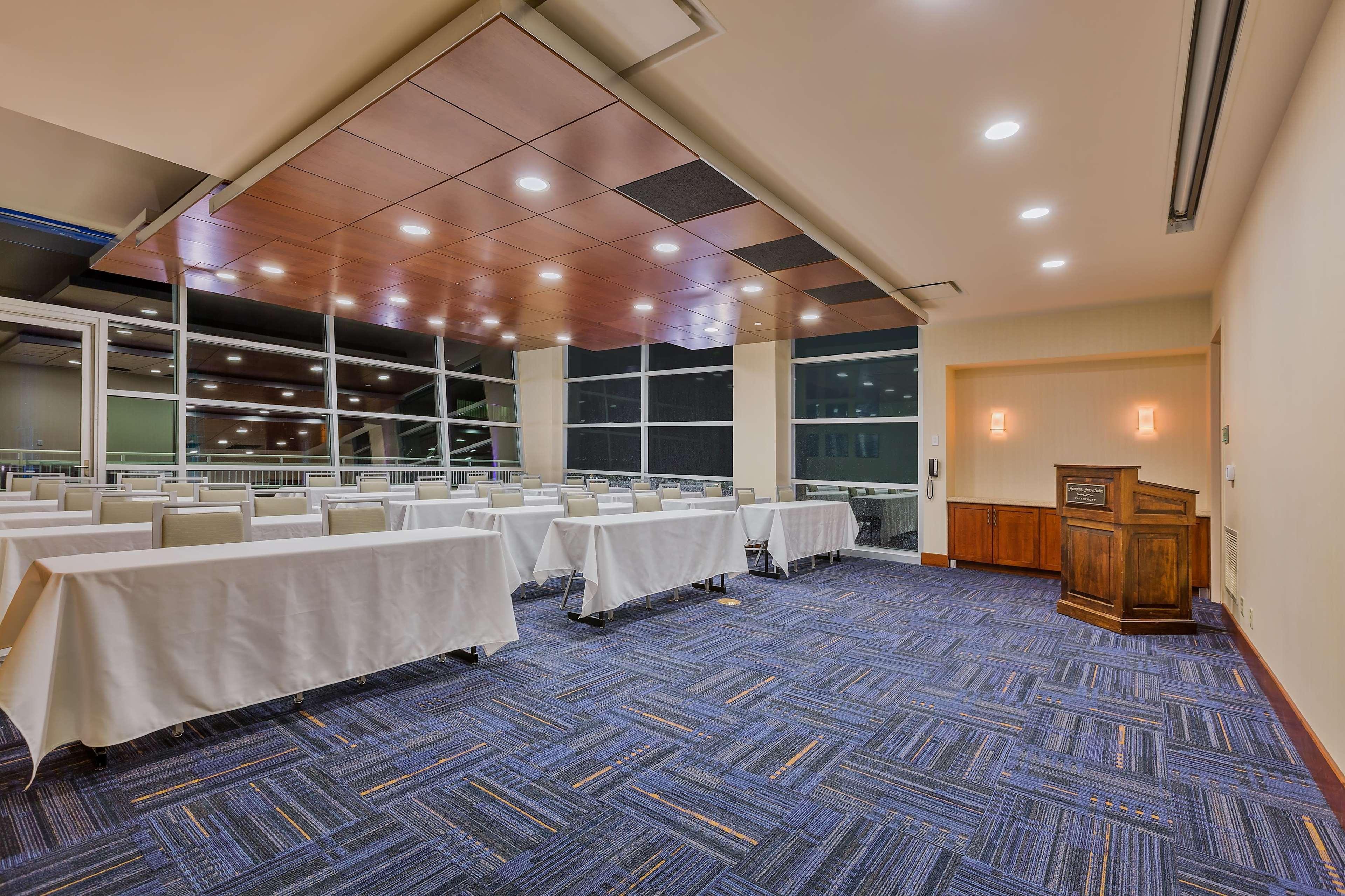 Hampton Inn & Suites Owensboro Downtown Waterfront Exterior foto
